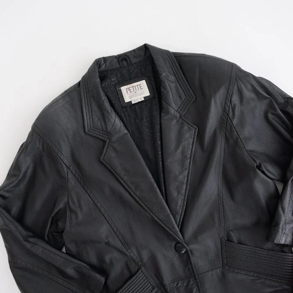 Vintage Petite Sophisticate  Black Button Down Leather Jacket Size Small - Picture 10 of 13